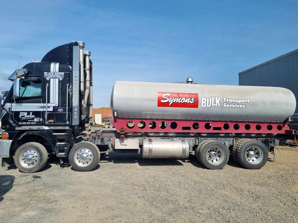 Freightliner Argosy with Symons Bulk tanker fitted by Cole Engineering